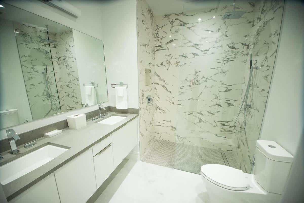 2 Bed At One Cable With Balcony Nassau