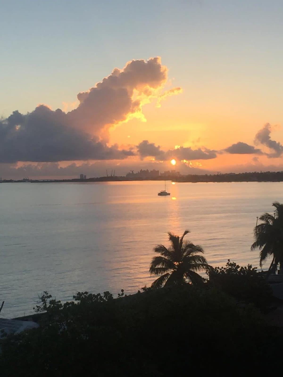 Hébergement de vacances 2 Bed At One Cable With Balcony *